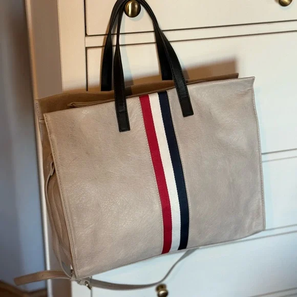 Vegan Leather tote bag with stripe design - Picture 1 of 9